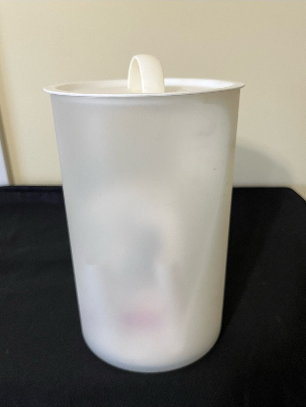 Tupperware BagelStor